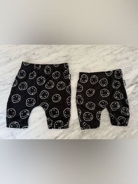 Lot of 2 - Rebel Bro Smiley Leggings 4T & 18-24 Mos